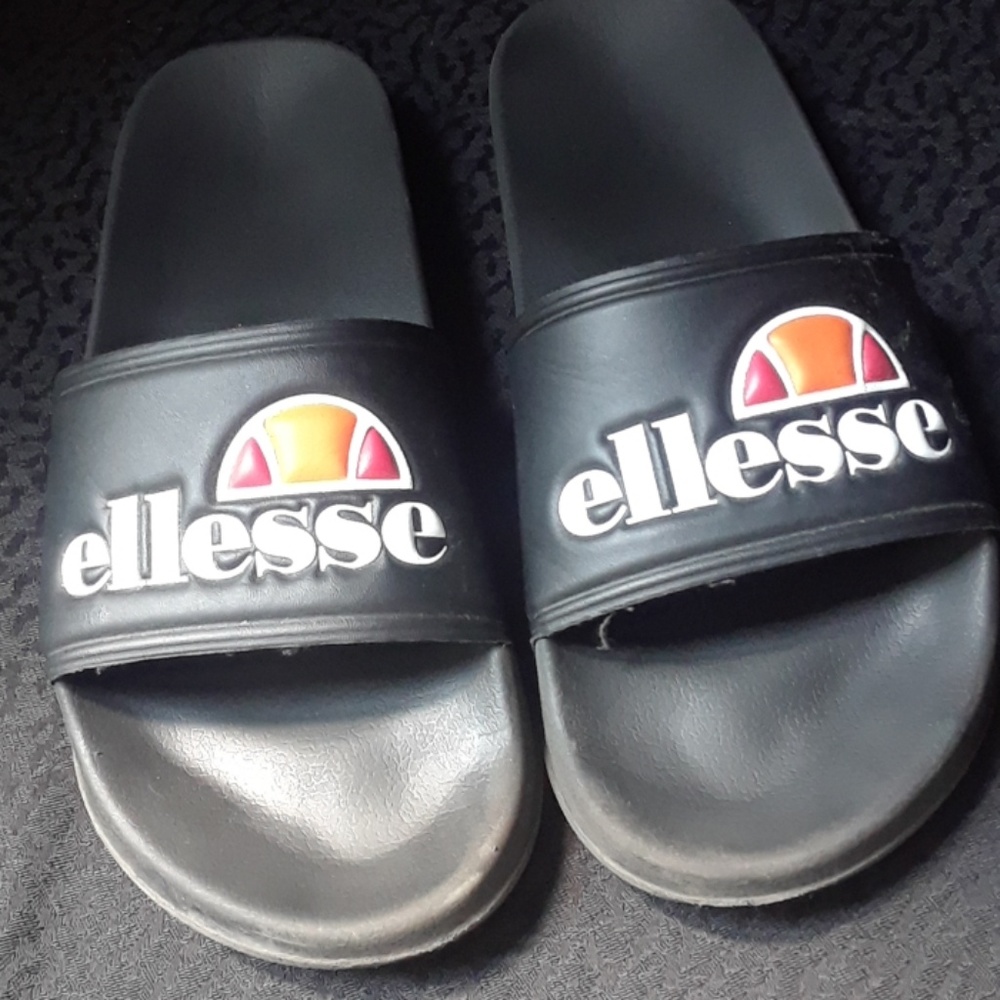 elesse slides